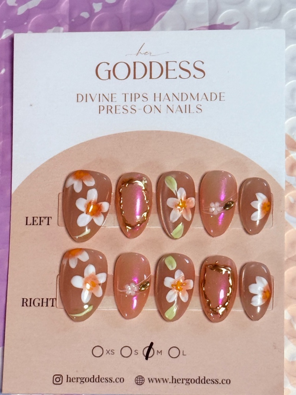 Her Goddess Floral Handmade Press-On Nails - Blush Pink
